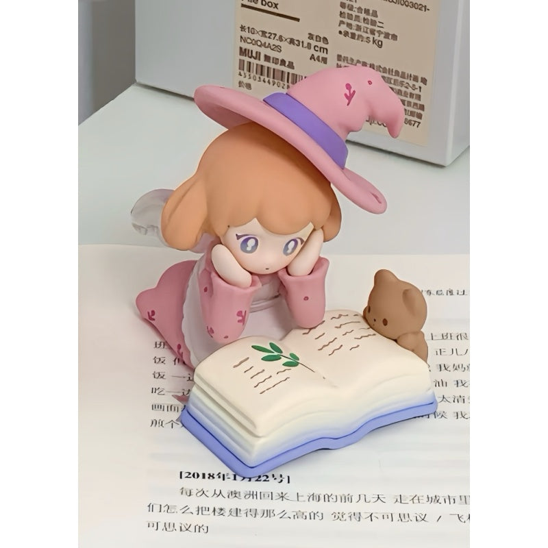 AAMY Witch's Little Kitchen Blind Box Series: Witch Baker (Confirmed Style)