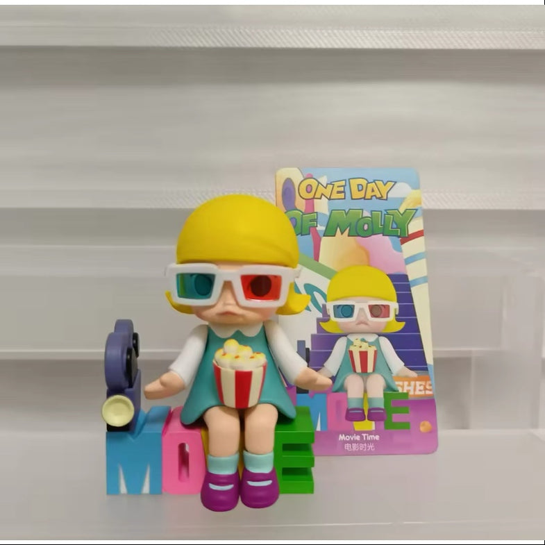 MOLLY One Day of Molly Series – TOYSEZ
