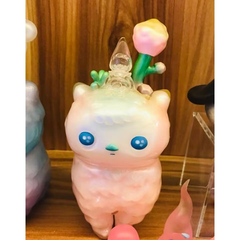 PUCKY Space Cat Figure Limited edition