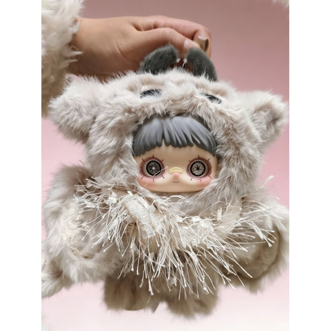 Maymei Winter Weirdness Vinyl Plush Series: Snow Moth (Confirmed Style) | TOYSEZ Data