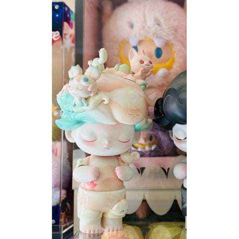 DIMOO MEGA JUST DIMOO 400% Dreaming Of You Figurine Limited Edition