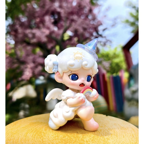 Baby Zoraa Fairytale Town Blind Box Series: Sweet Dreams Courier (Confirmed Style)