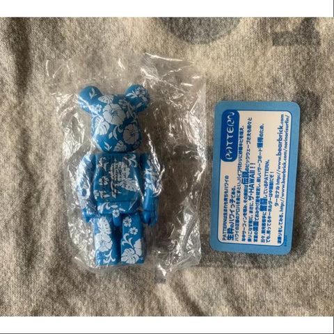 Bearbrick Series 4 Be@rbrick PATTERN Blue and white porcelain 100%