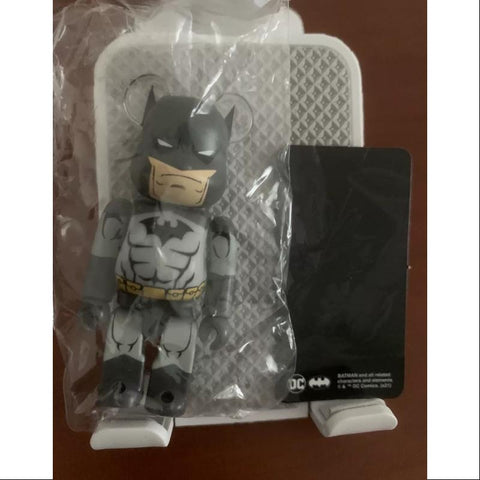 Bearbrick Series 43 HERO Batman Hush 100%