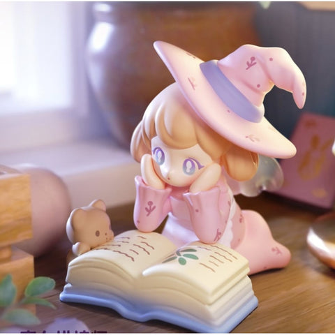 AAMY Witch's Little Kitchen Blind Box Series: Witch Baker (Confirmed Style)