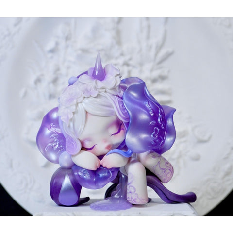 Skullpanda Petals in Four Acts Blind Box Series: The Budding Fable (Confirmed Style)