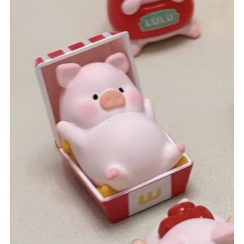LuLu the Piggy Picnic Party Mini Bean Blind Bag Series: Popcorn Chicken (Confirmed Style)