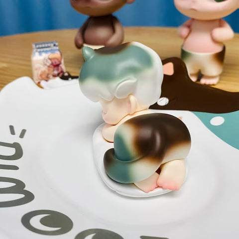 DIMOO Lay Down Cat Set Limited Figure