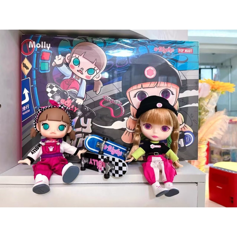 Molly x Blythe Sliding Action Figure Set – TOYSEZ