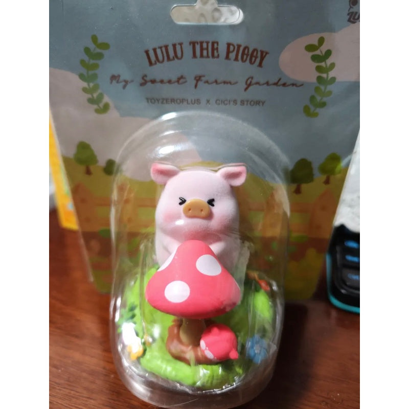 LuLu the Piggy My Sweet Farm Garden Pull Marshroom Limited Red