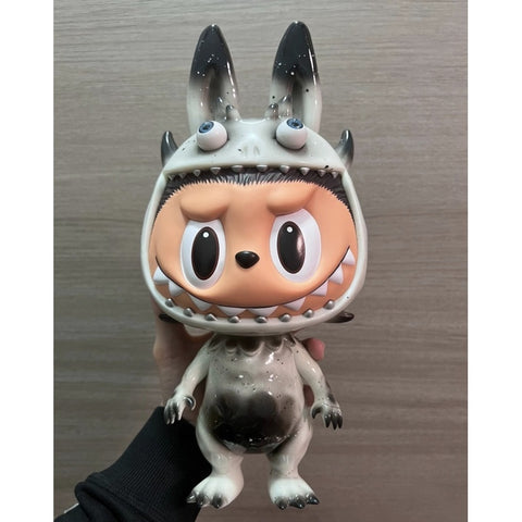 Labubu The Monsters T9G Black and White 2019 Limited Edition