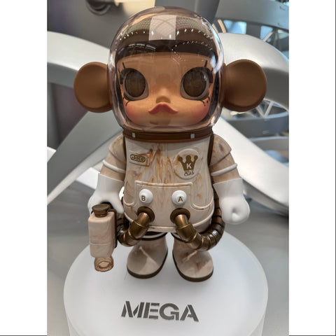 MEGA SPACE MOLLY 400% Mocha 2025 Limited Edition