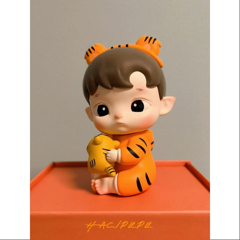 Hacipupu Little Tiger Figurine Art Toy 2022 Limited