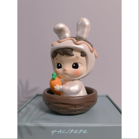 Hacipupu Little Rabbit Figurine Art Toy 2022 Limited