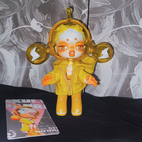 Skullpanda Yellow Lightning Limited Figurine