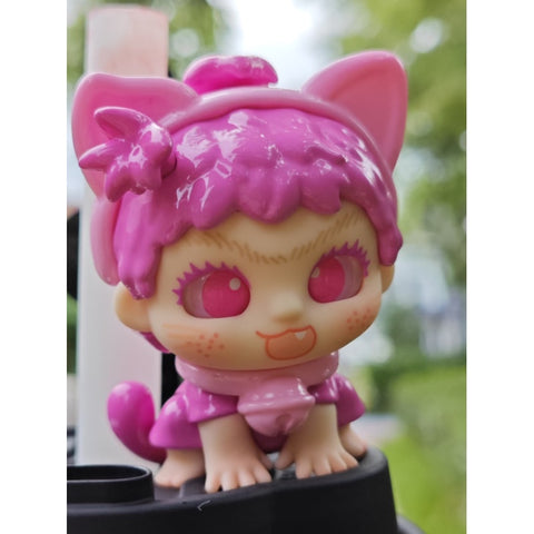 WAKUKU Playing With Cats & Dogs Series: Berry Cat (Confirmed Style) | TOYSEZ Data