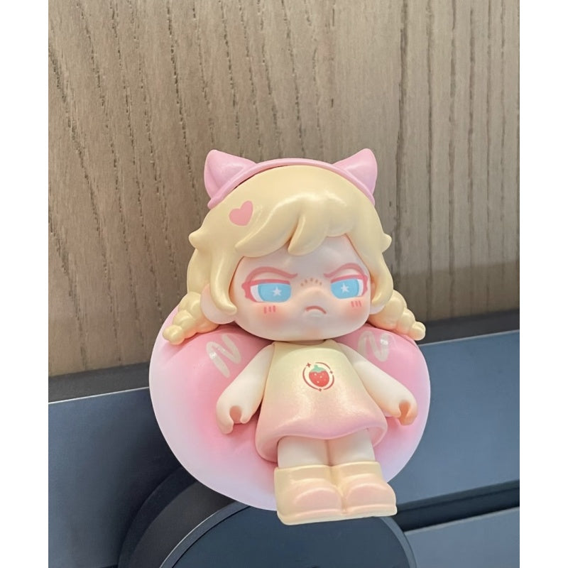 Baby Dora Tiny Bread Bite Mini Blind Box Series: Strawberry Bread (Confirmed Style)