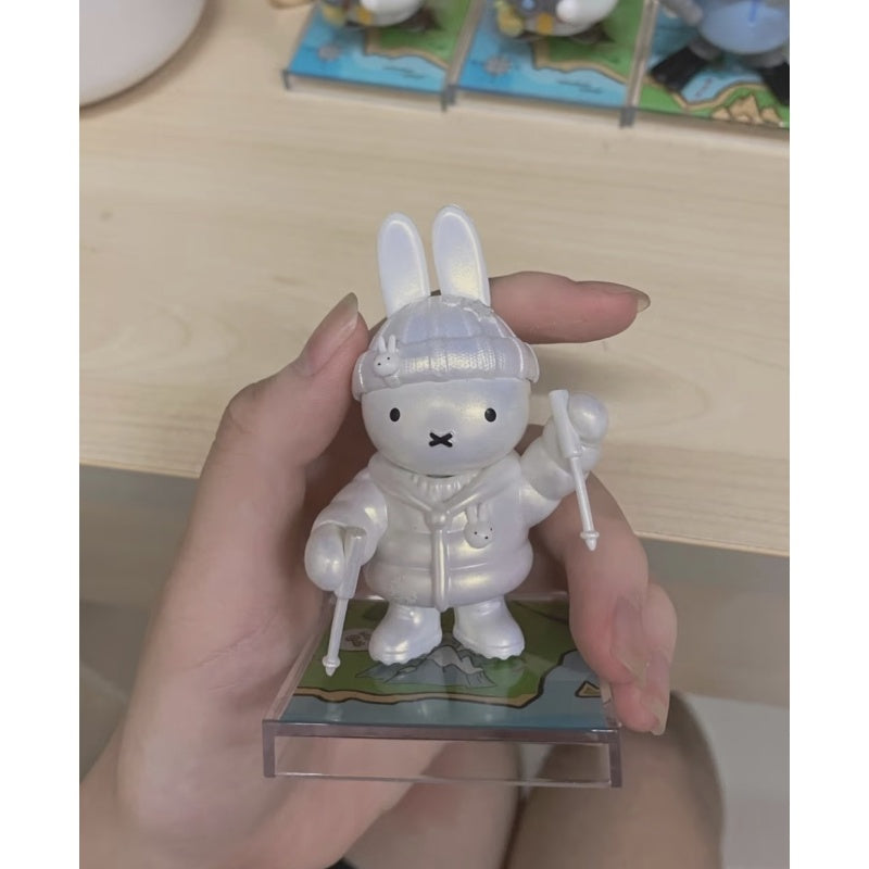 Miffy Adventure Blind Box Series: Variant Snow Mountain Adventure (Secret, 1/96)