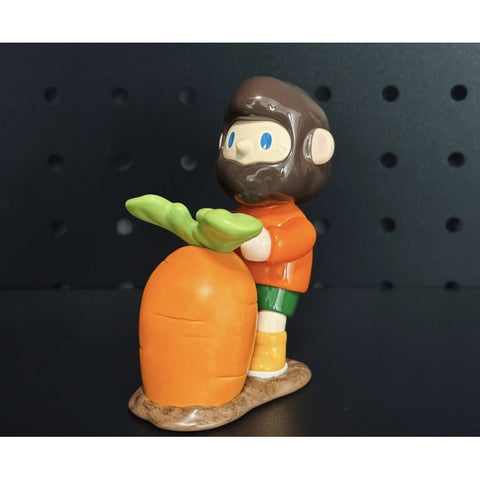 FARMER BOB On The Farm Blind Box Series: Carrot's Gift (Confirmed Style)