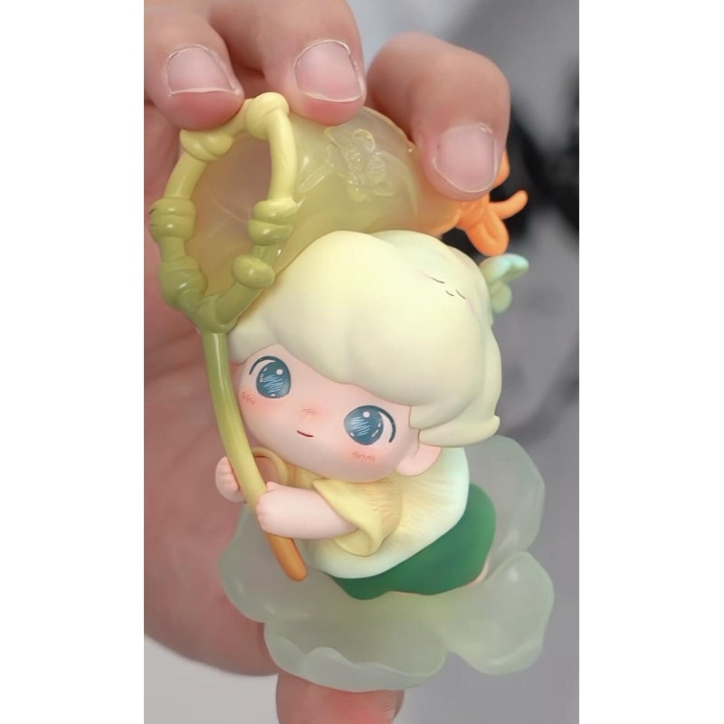 DIMOO Moments in Bloom Blind Box Series: Catching Spring (Confirmed Style)