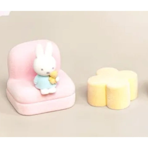 Miffy Sofa Phone Stand Season 2 Blind Box Series: Pink Sofa + Table (Secret, 1/96)