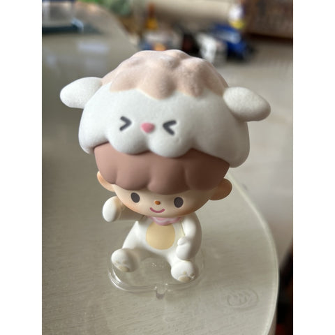 zZoton Naughty Animal City Series The Itchy Alpaca