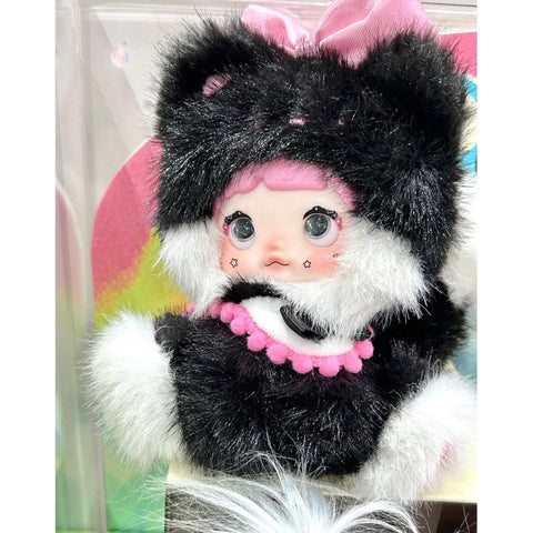 Nommi Sitting Zoo Vinyl Plush Pendant Series: Strawberry Oopsie (Confirmed Style) | TOYSEZ Data