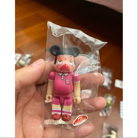 Bearbrick Series 38 CUTE CHICO 100%