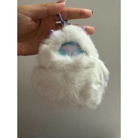 ShinWoo The Cold Hug Plush Blind Box Series: Timid Yeti (Confirmed Style)