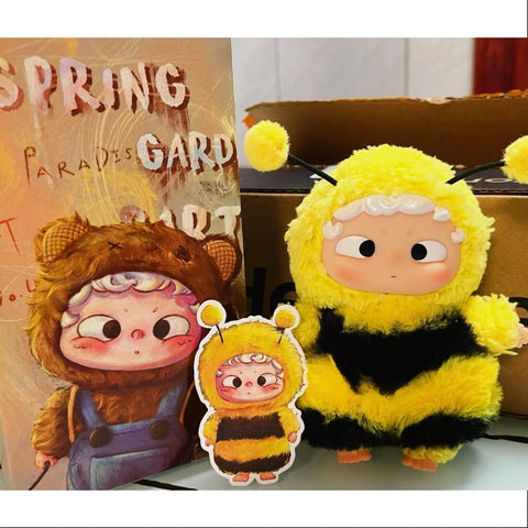 Ozai Spring Garden Party Series Vinyl Plush Pendant Bee Happy