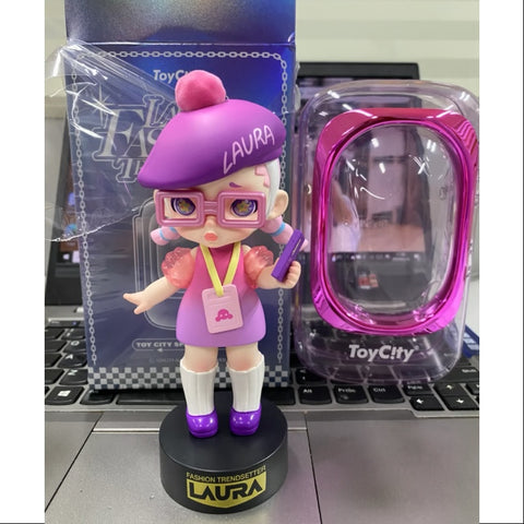 Laura Fashion Trendsetter Space Capsule Series Agent