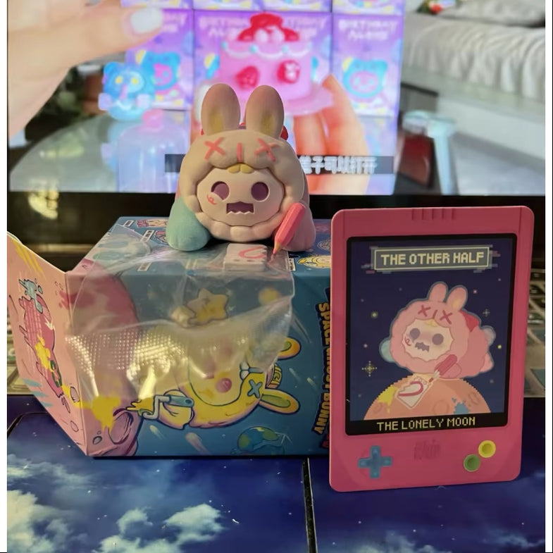 ShinWoo The Lonely Moon Series – TOYSEZ