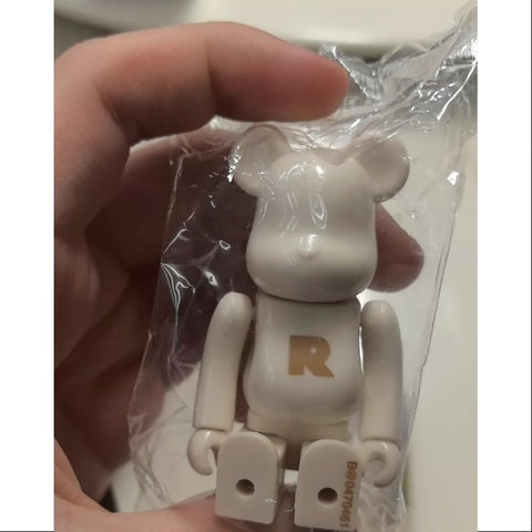 Bearbrick Series 47 BASIC Word R 100%