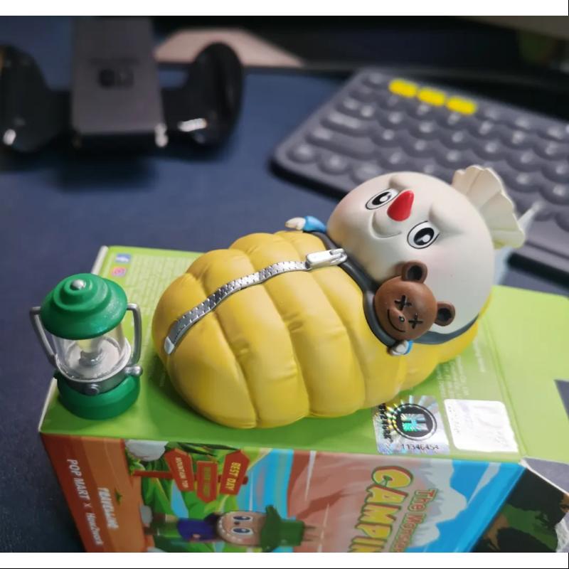 THE MONSTERS LABUBU 紙袋付き One-Of-A-Kind Blind Box Labubu x sacai x Carhartt WIP