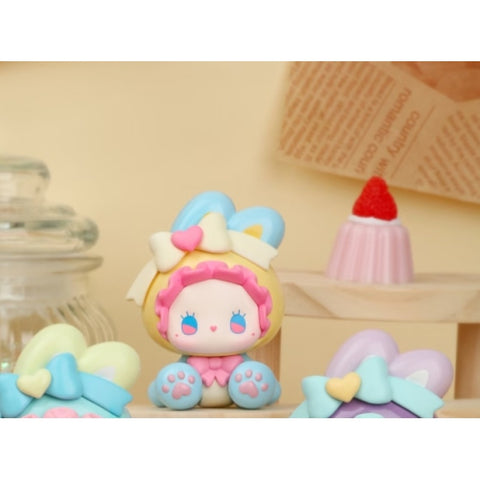 Emma Bunny Collector Debut Vol.1 Blind Box Series: Sea Salt (Confirmed Style)