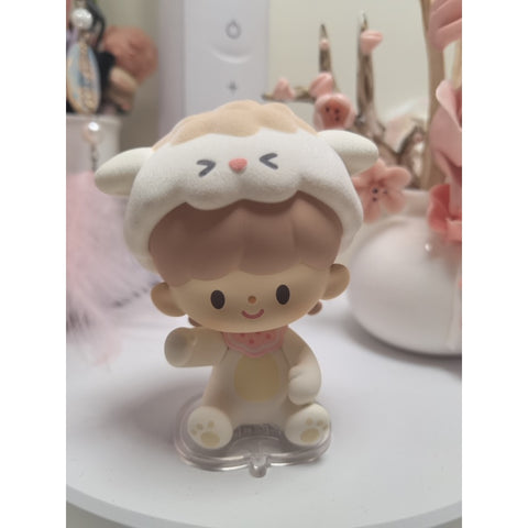 zZoton Naughty Animal City Series The Itchy Alpaca