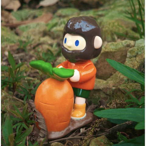 FARMER BOB On The Farm Blind Box Series: Carrot's Gift (Confirmed Style)