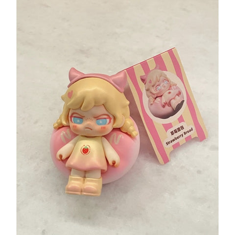 Baby Dora Tiny Bread Bite Mini Blind Box Series: Strawberry Bread (Confirmed Style)