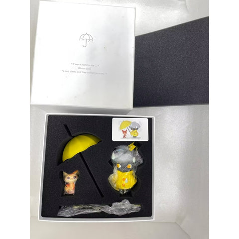 DIMOO Rain Scene Limited Figure