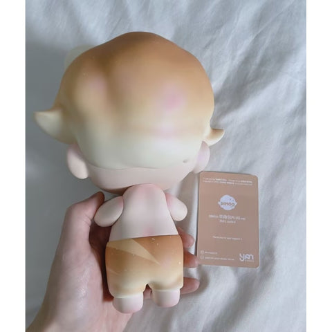 DIMOO Croissant Plus Limited Figure