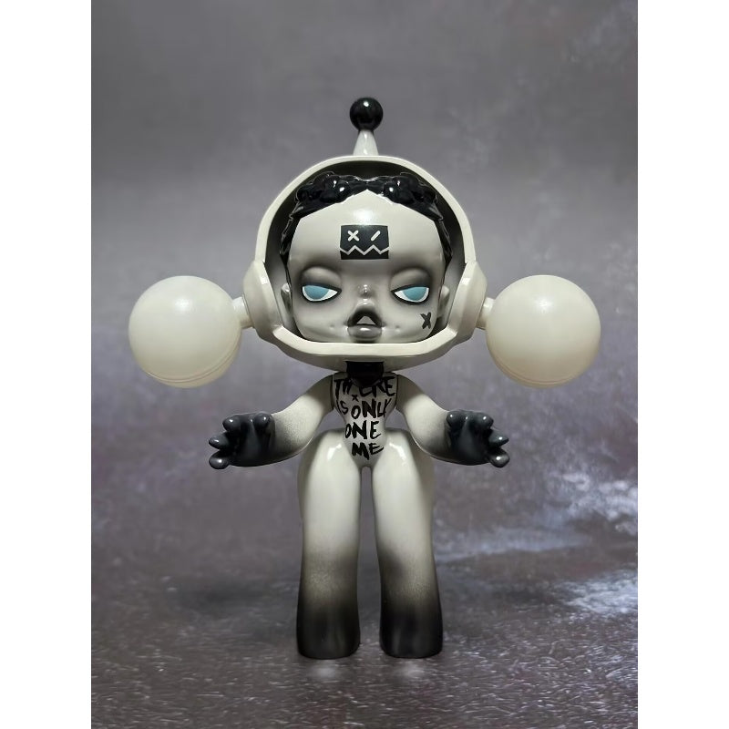 Skullpanda White Crow Limited Figurine