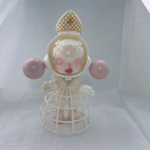 Skullpanda White Madonna Limited Figurine