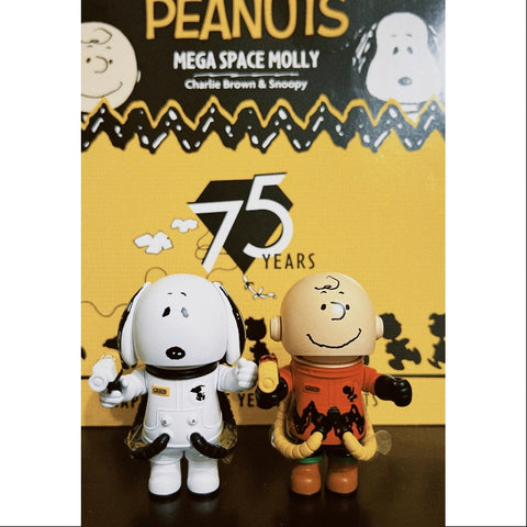MEGA SPACE MOLLY 100% Charlie Brown & Snoopy 2025 Limited Edition