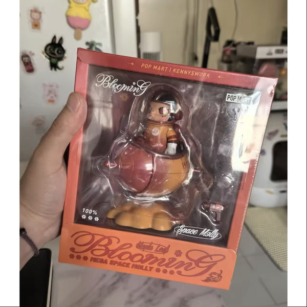 MEGA SPACE MOLLY 100% Blooming Series Maple Leaf 2025 Limited