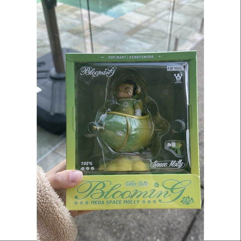 MEGA SPACE MOLLY 100% Blooming Series Golden Wattle 2025 Limited Edition