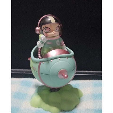 MEGA SPACE MOLLY 100% Blooming Series Lotus 2025 Limited Edition