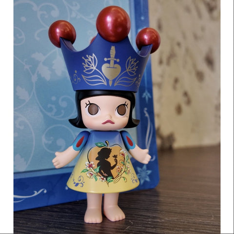 MEGA ROYAL MOLLY 100% Disney Snow White 2025 Limited Edition