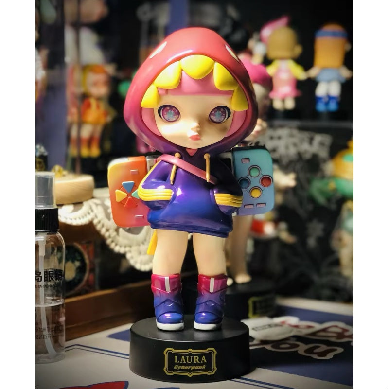 Laura Video Games 200% Figurine ToyCity 2021 Limited