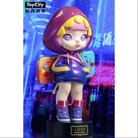 Laura Video Games 200% Figurine ToyCity 2021 Limited