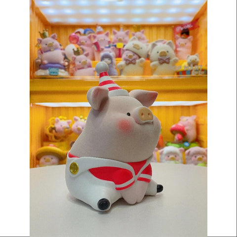 LuLu the Piggy XL Little Elf LuLu 2020 Limited Edition
